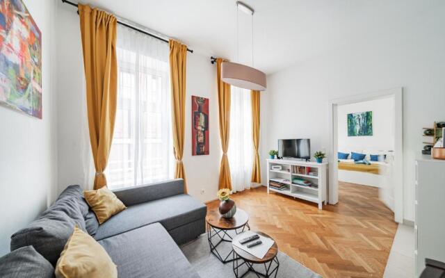 15 C&J's apartment