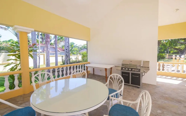 Casati Pearl House, Big House With Private Pool!