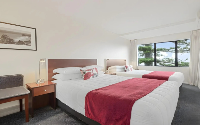 The Parnell Hotel & Conference Centre