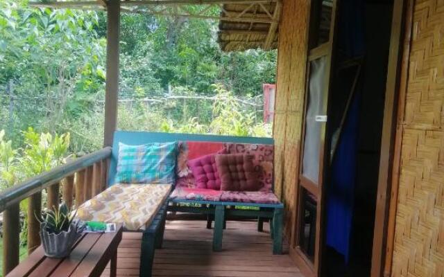 Genevieve Guest House and Tours