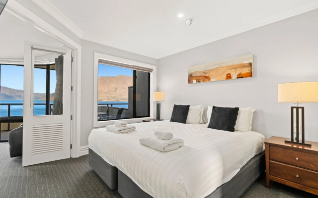 2-Bedroom Penthouse Apartment - The Beacon 1004
