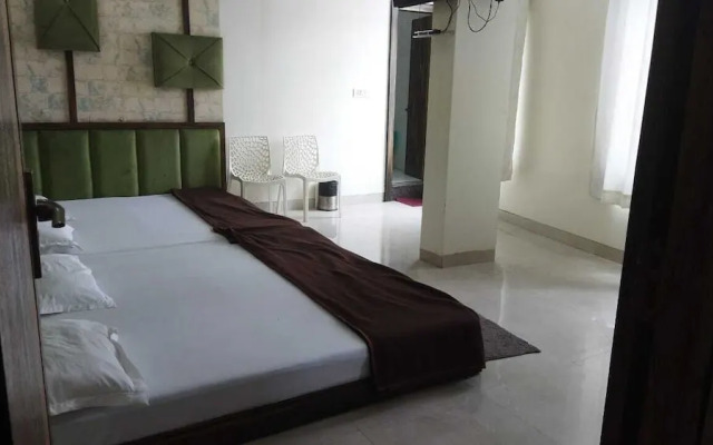 Hotel SR Siddhivinayak