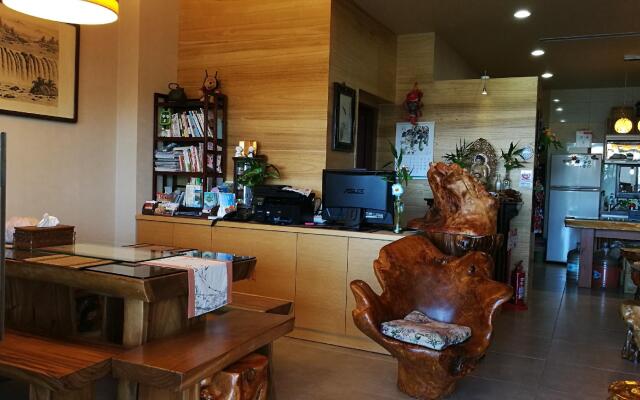 Qi Hua Zhen Ju Homestay
