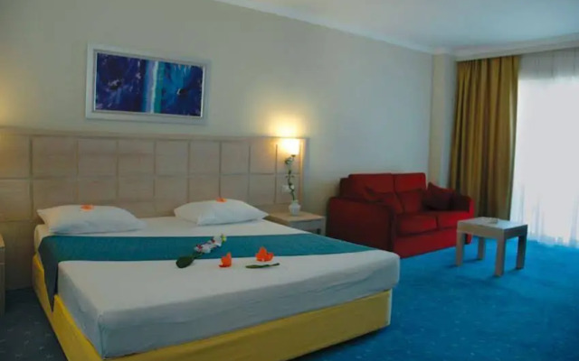 The Maxim Resort