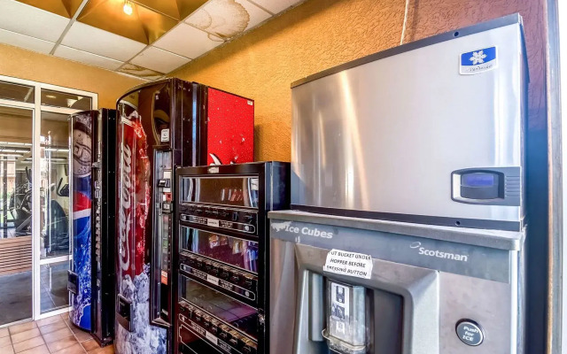 Budget Host Inn & Suites
