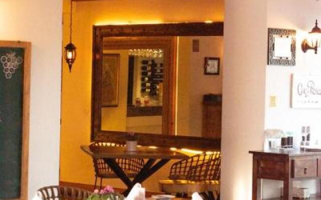 La Provence Restaurant & Boutique Hotel