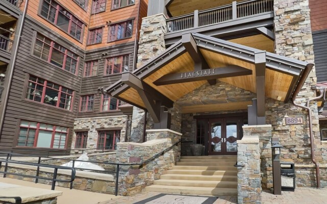 401 Empire Pass Ski-in/ski-out Escape! Luxury At Deer Valley Mountains! 3 Bedroom Condo by RedAwning