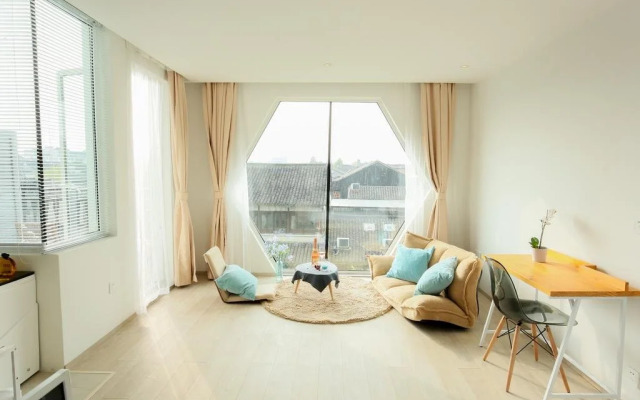 Xitang J Langman Zhenshui Holiday Hotel