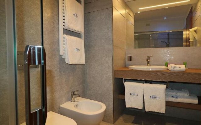 Majestic Beach Hotel & Wellness