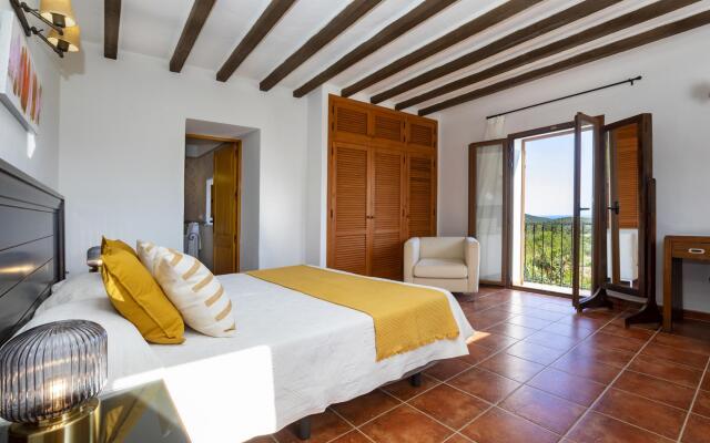 Villa in Ibiza Town, sleeps 12/14 - Can Monte