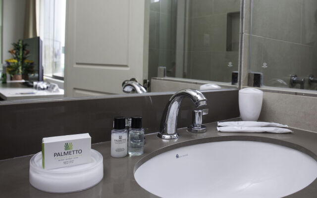 Palmetto Hotel Business La Perla
