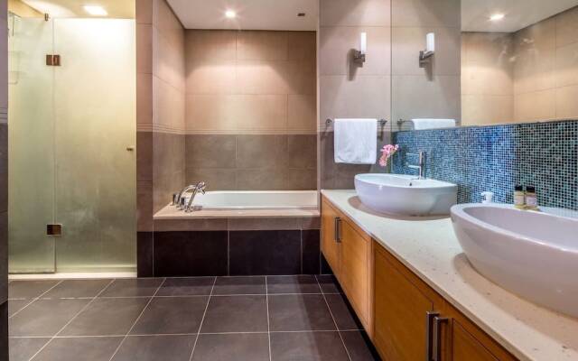 Refined 2BR Luxury Apartment at Palm Jumeirah