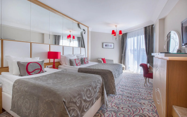 Q Premium Resort Hotel