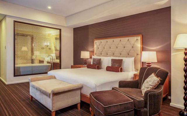 Joy Nostalg Hotel and Suites Manila Managed by The Ascott Limited
