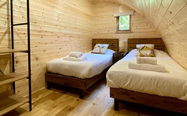 Woodland Park Lodges