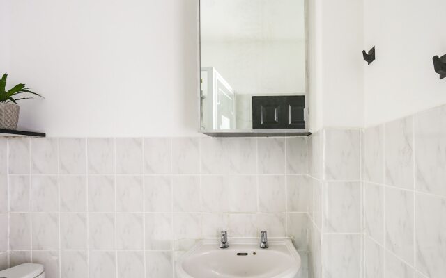 Studio Apartment  Central London