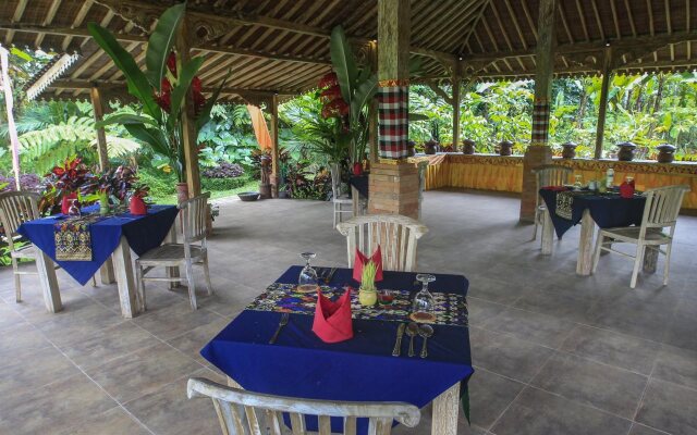 Senetan Villa and Spa Resort