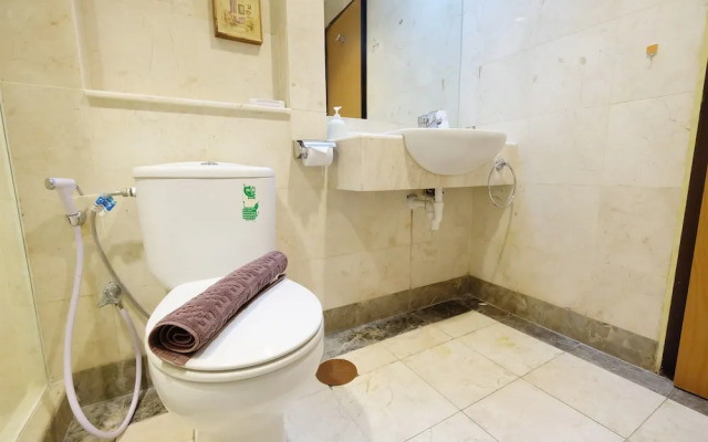 Spacious 2BR Tower Green Apartment Signature Park Grande