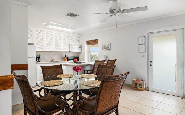Hut Pointe #6 2 Bedroom Apts