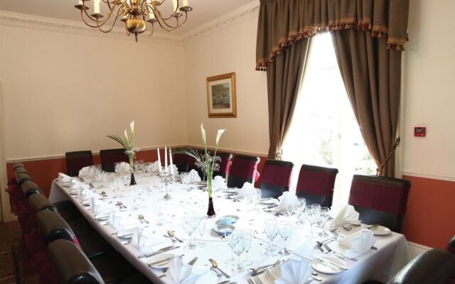 Best Western The Gatehouse Hotel