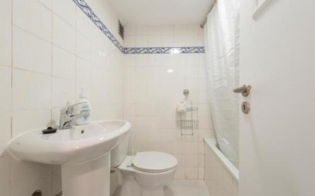 Cozy apartment in Bairro Alto I