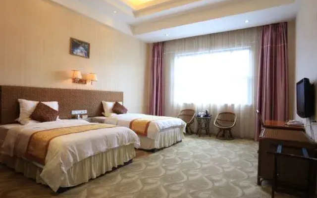 Fufeng Holiday Hotel