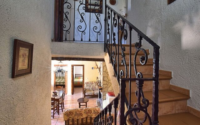 Luxurious Villa in Loja With Swimming Pool