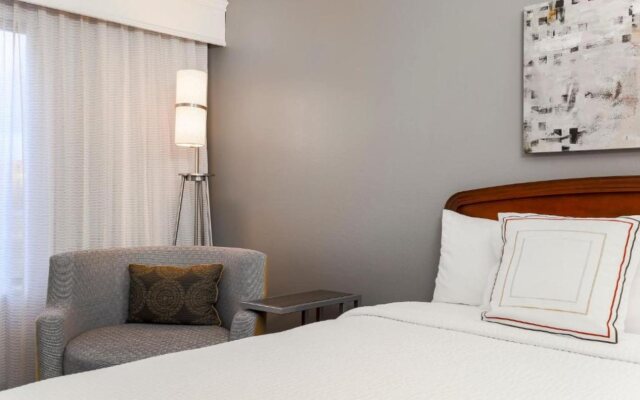 Courtyard Houston North