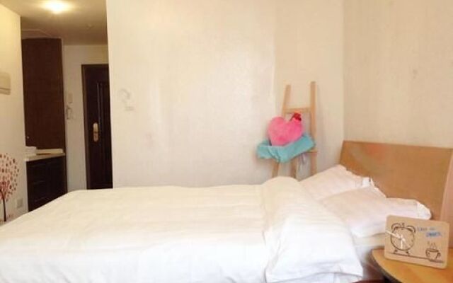 Yuelai Apartment Hotel