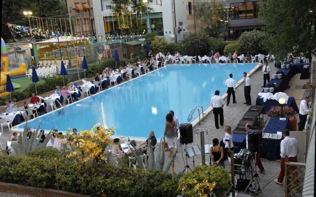 Hotel Caravelle