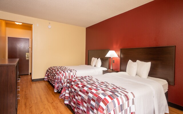 Red Roof Inn & Suites Indianapolis Airport