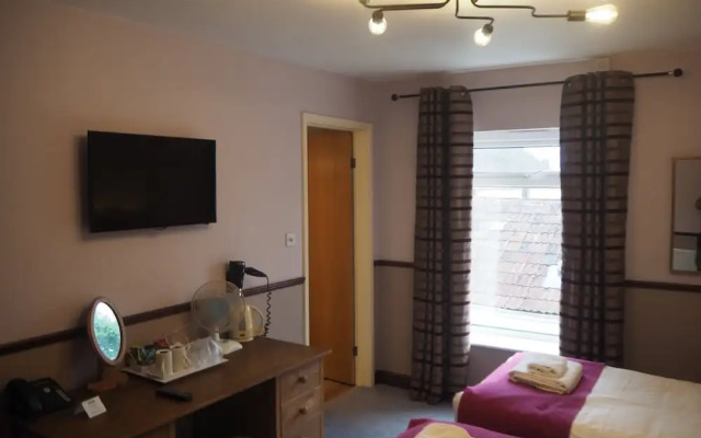 Meare Manor - Guest House