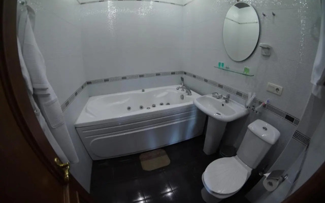 Valensia Hotel And Resort