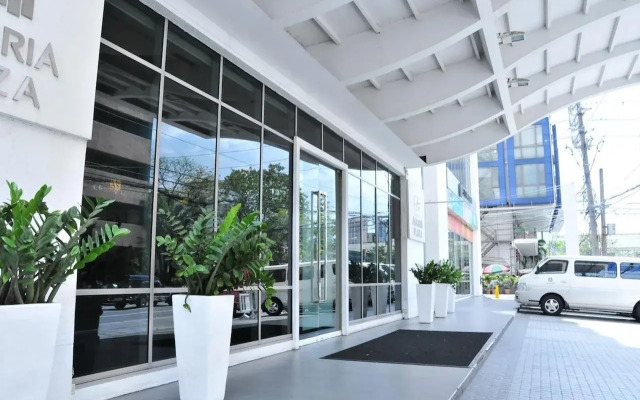Astoria Plaza