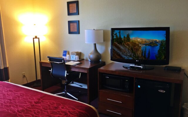 Comfort Inn & Suites Klamath Falls