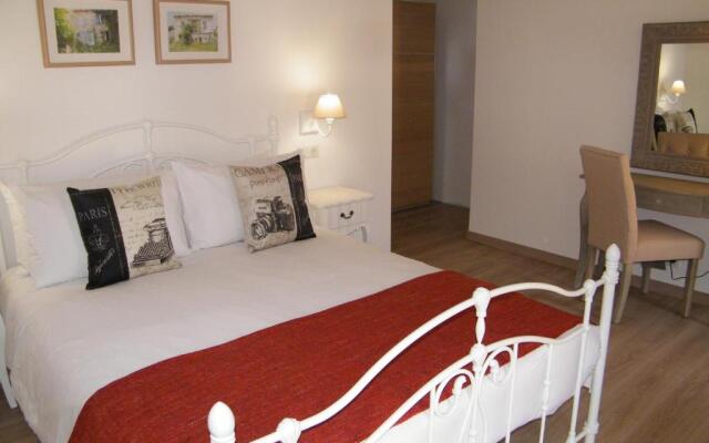 Clos Vieux Rochers Vineyard