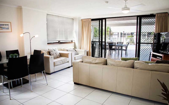 Elouera Tower Beachfront Apartments