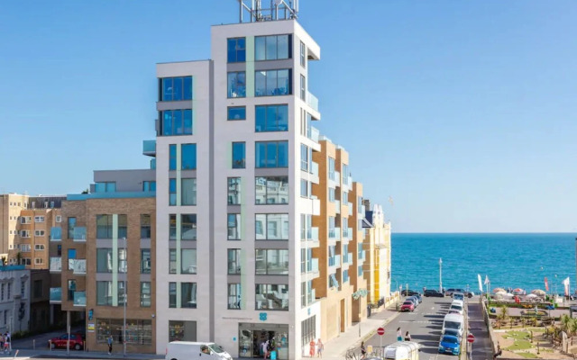 Spacious 1 Bedroom Apartment in Brighton Beside the Sea