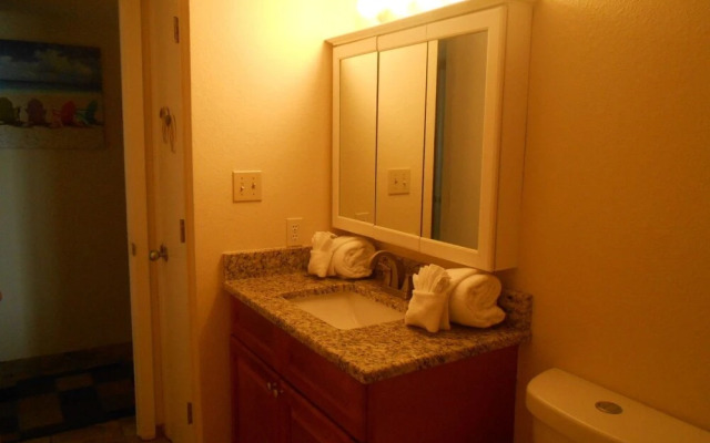 0104 Waters Edge Resort 1 Bedroom Condo by RedAwning