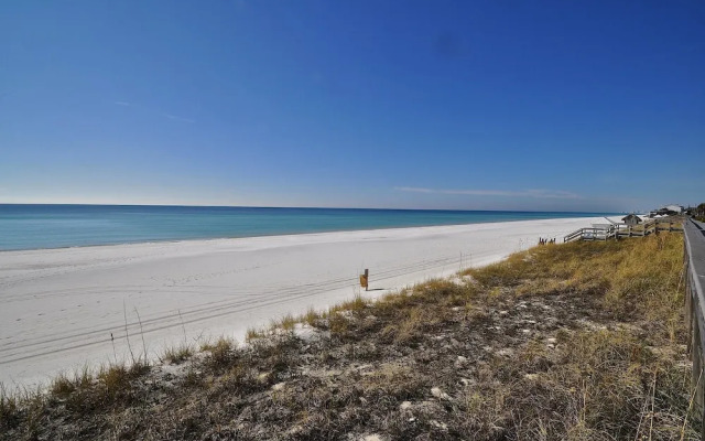 Galanta 2 Bedroom Condo By Coastal Dreamin