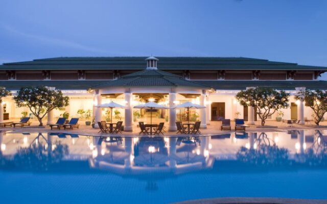 Palm Crescent Huahin Resort