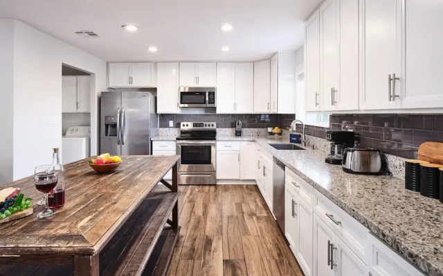 Prickly Pear - Private Pool - in Old Town