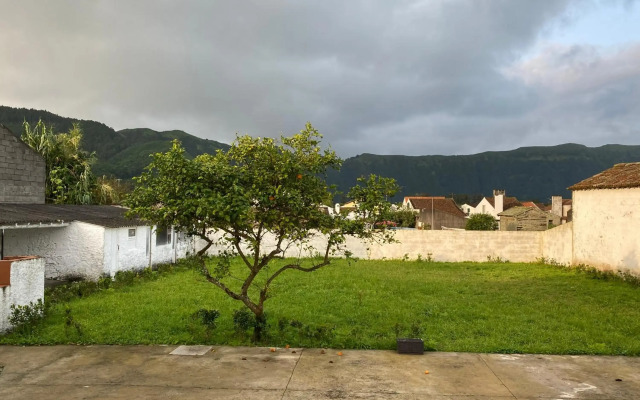 THE CEDAR TREE HOUSE Studio 48