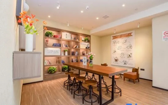 HanTing Hotel (Shijiazhuang Tianshan Street Liucun Subway Station)