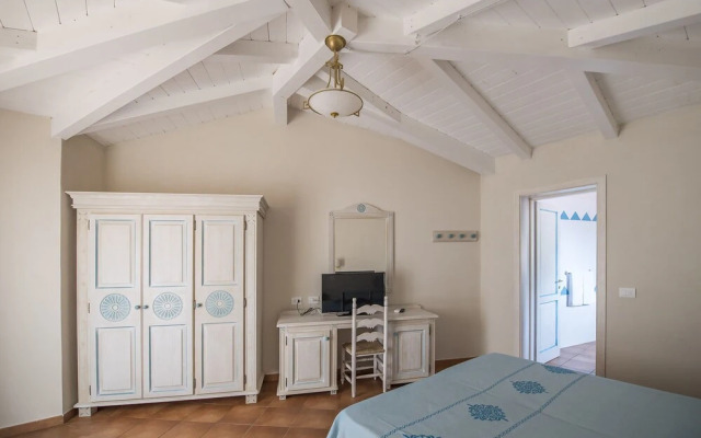 Marina Torre Navarrese Resort