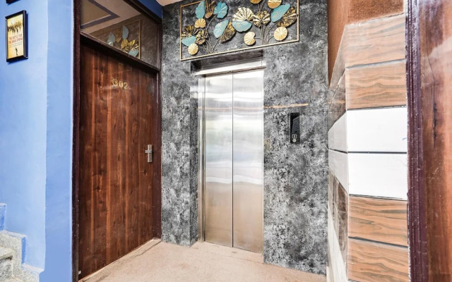 OYO Townhouse 1077 Hotel travel time