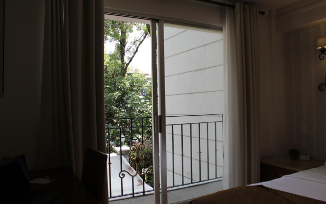 Residence L´ Heritage Tennyson by BlueBay