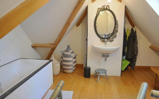 Attractive Holiday Home in Marche-en-famenne With Garden