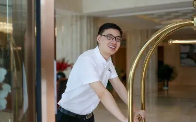 Huatong Hotel