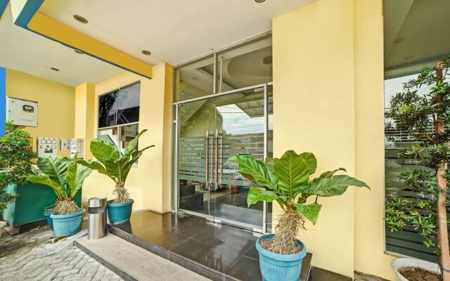 Super OYO 90565 Wesly House
